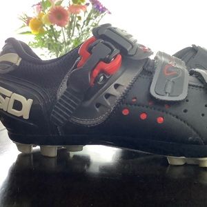 Sidi Italian Road Cycling Shoes & Gear